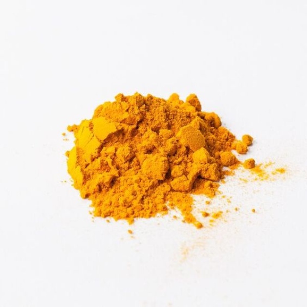 Turmeric is a natural ingredient that has been used for achieving clear skin for centuries. Add turmeric to your skincare routine to get radiant skin!