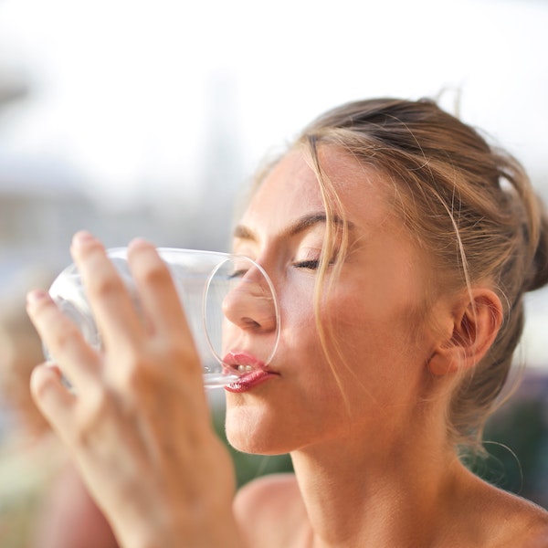 drinking water to boost skin care in summer